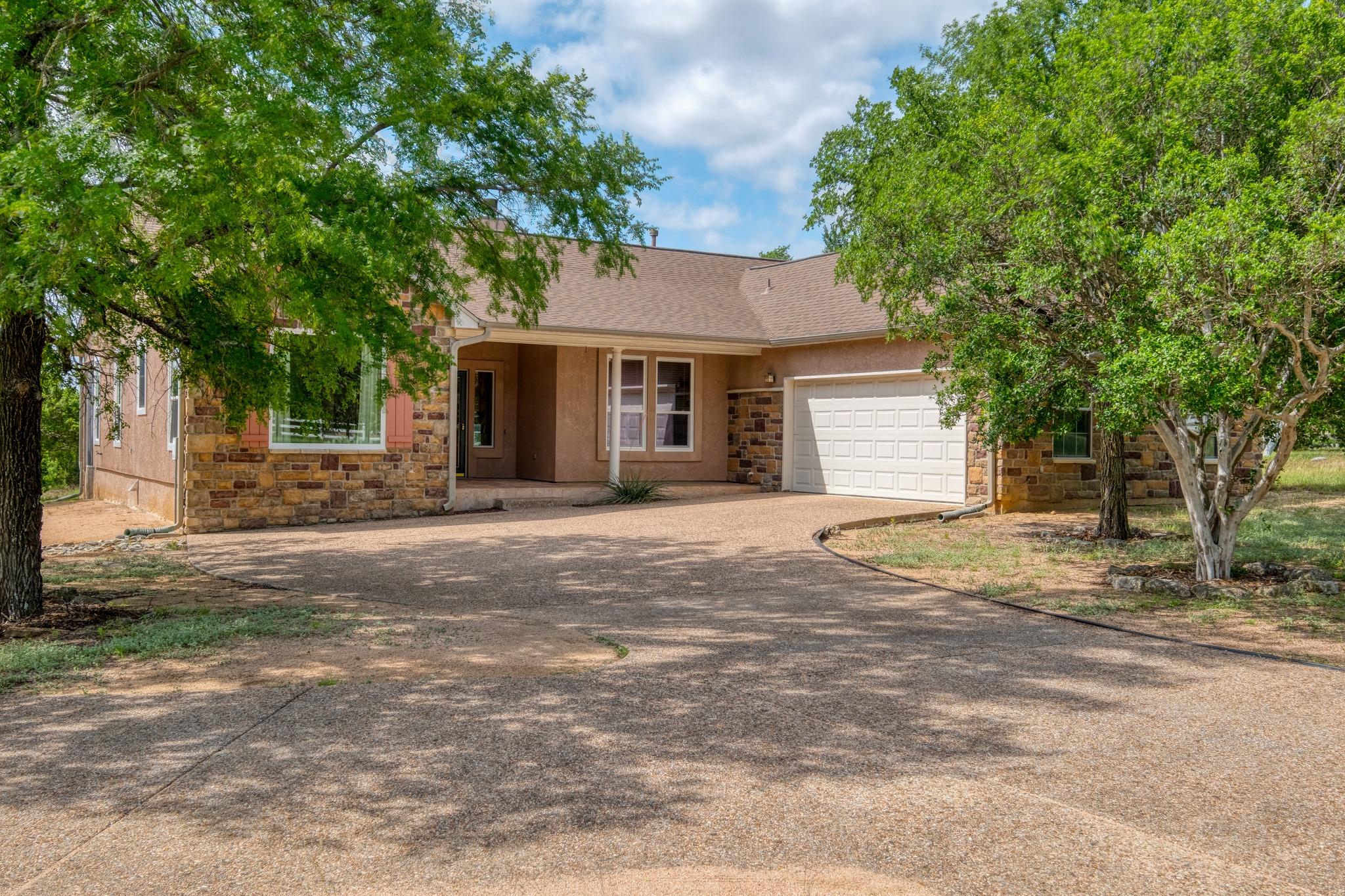 425 Crestwood, Killeen, TX 76549 — photo 1