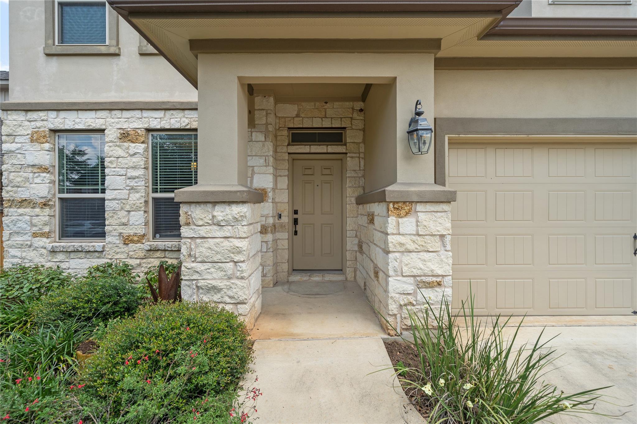 141 Sangaree, Buda, TX 78610 — photo 1