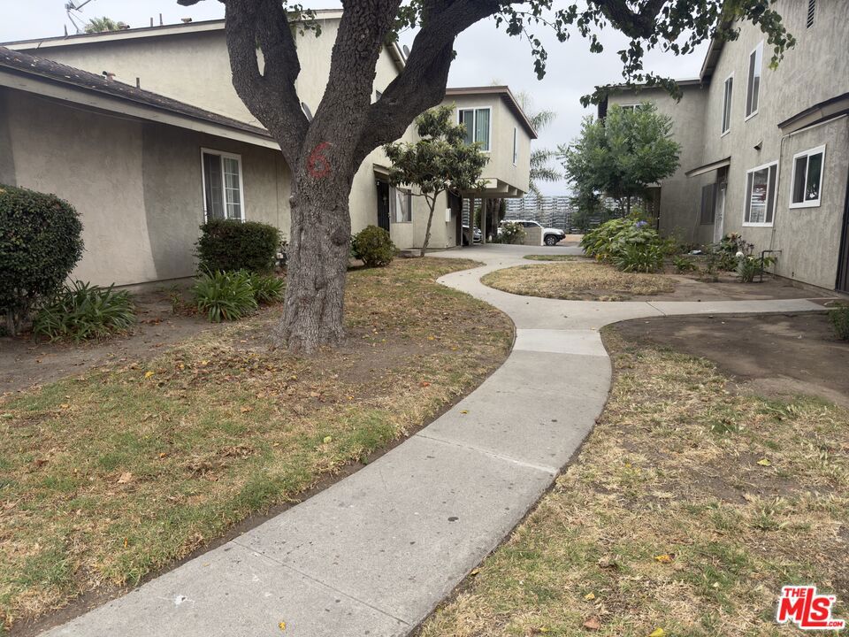 2330 El Dorado Avenue D, Oxnard, CA 93033 — photo 1