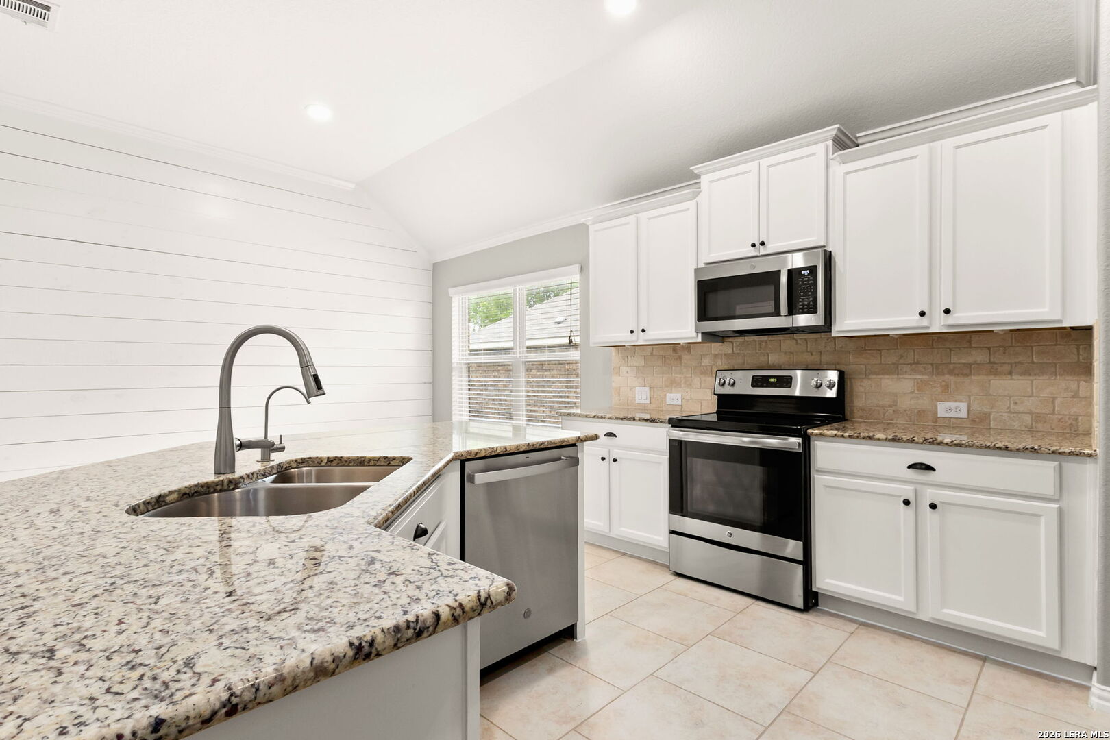 1974 Kalli Jo, ,  78130 — photo 1