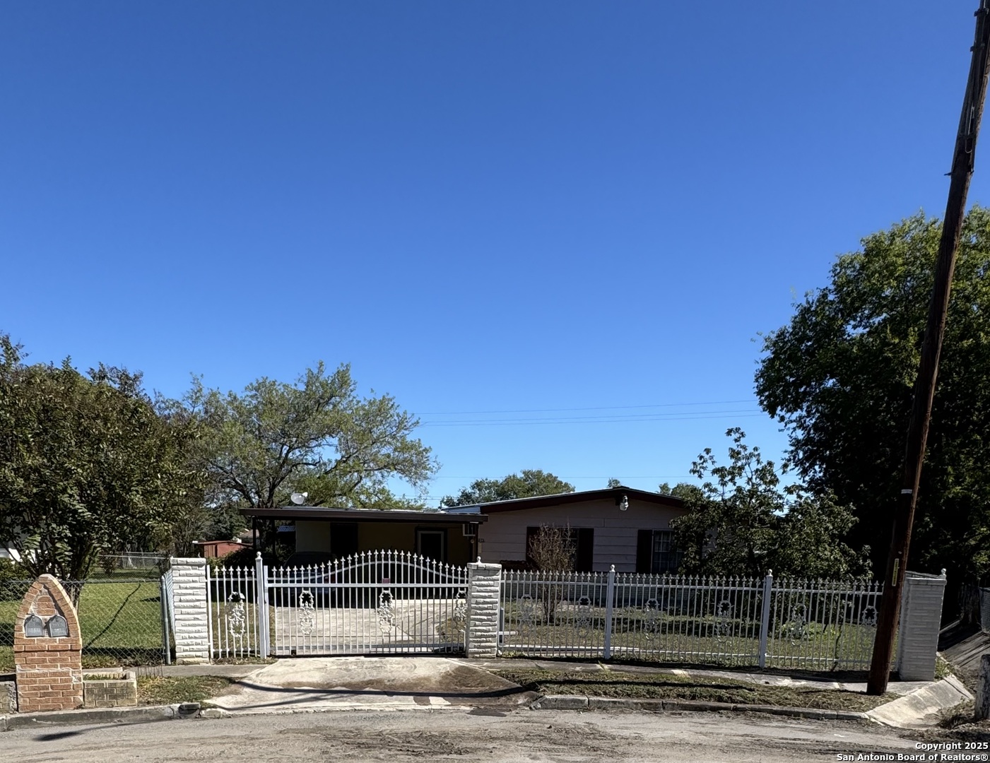 5247 Village Glen, San Antonio, TX 78218 — photo 1