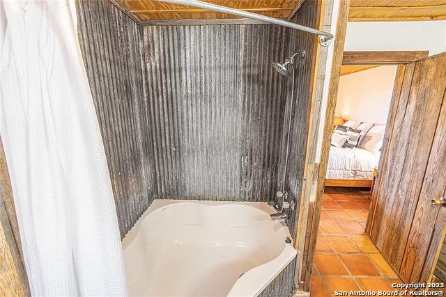 606 Canyon Oaks Dr, , 78838 — photo 1