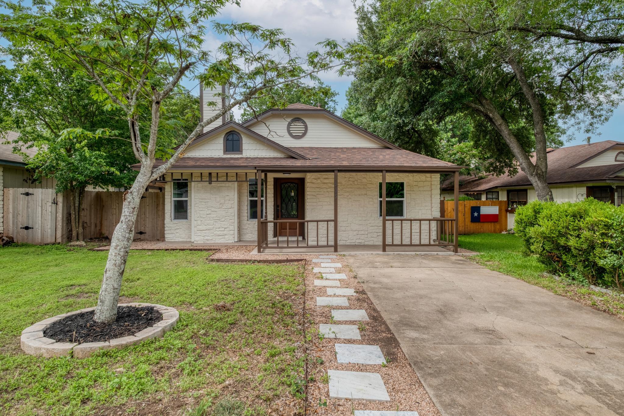 905 Wickfield, Austin, TX 78753 — photo 1