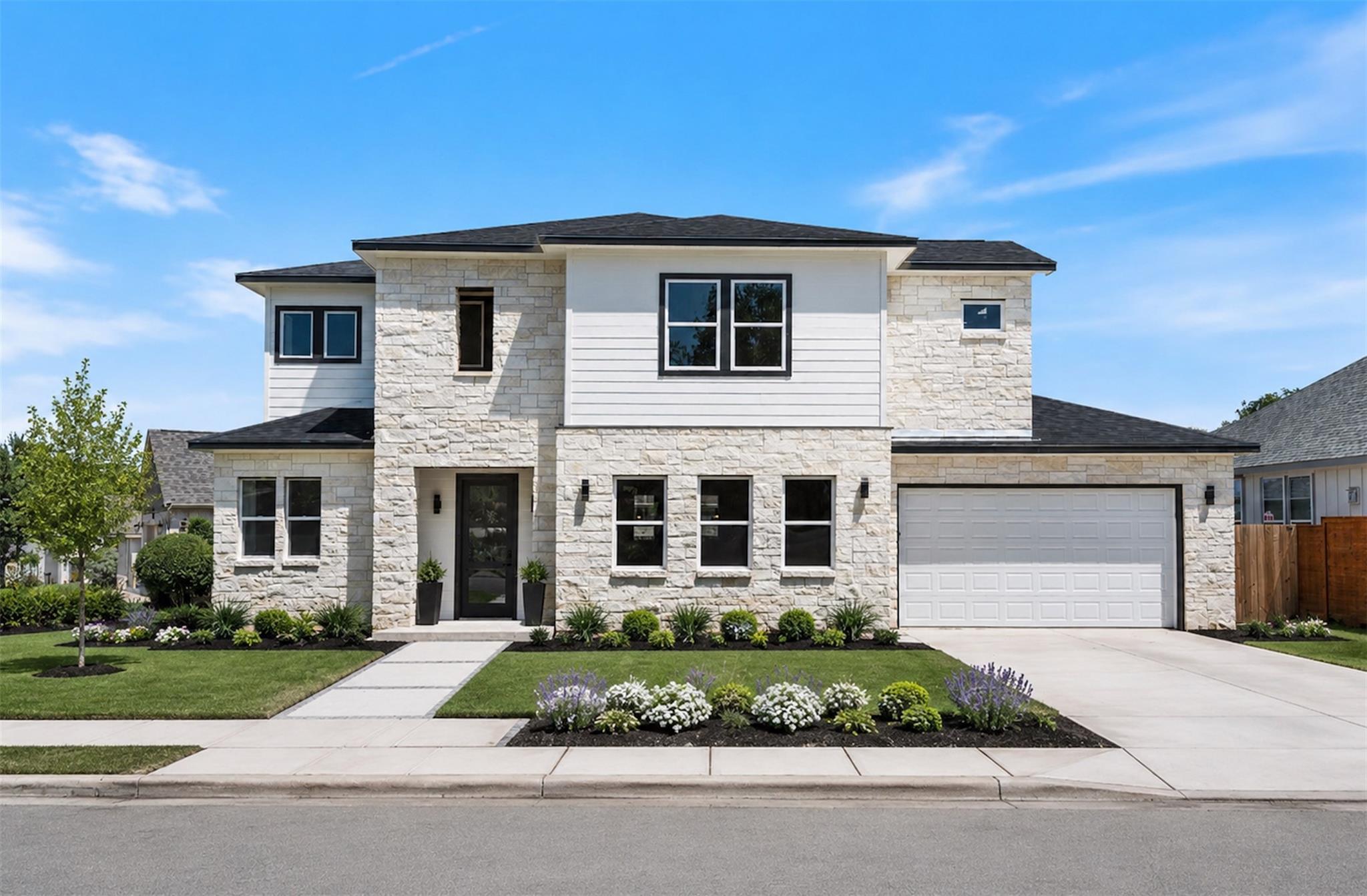 148 Preston  Trail, Meadowlakes, TX 78654 — photo 1