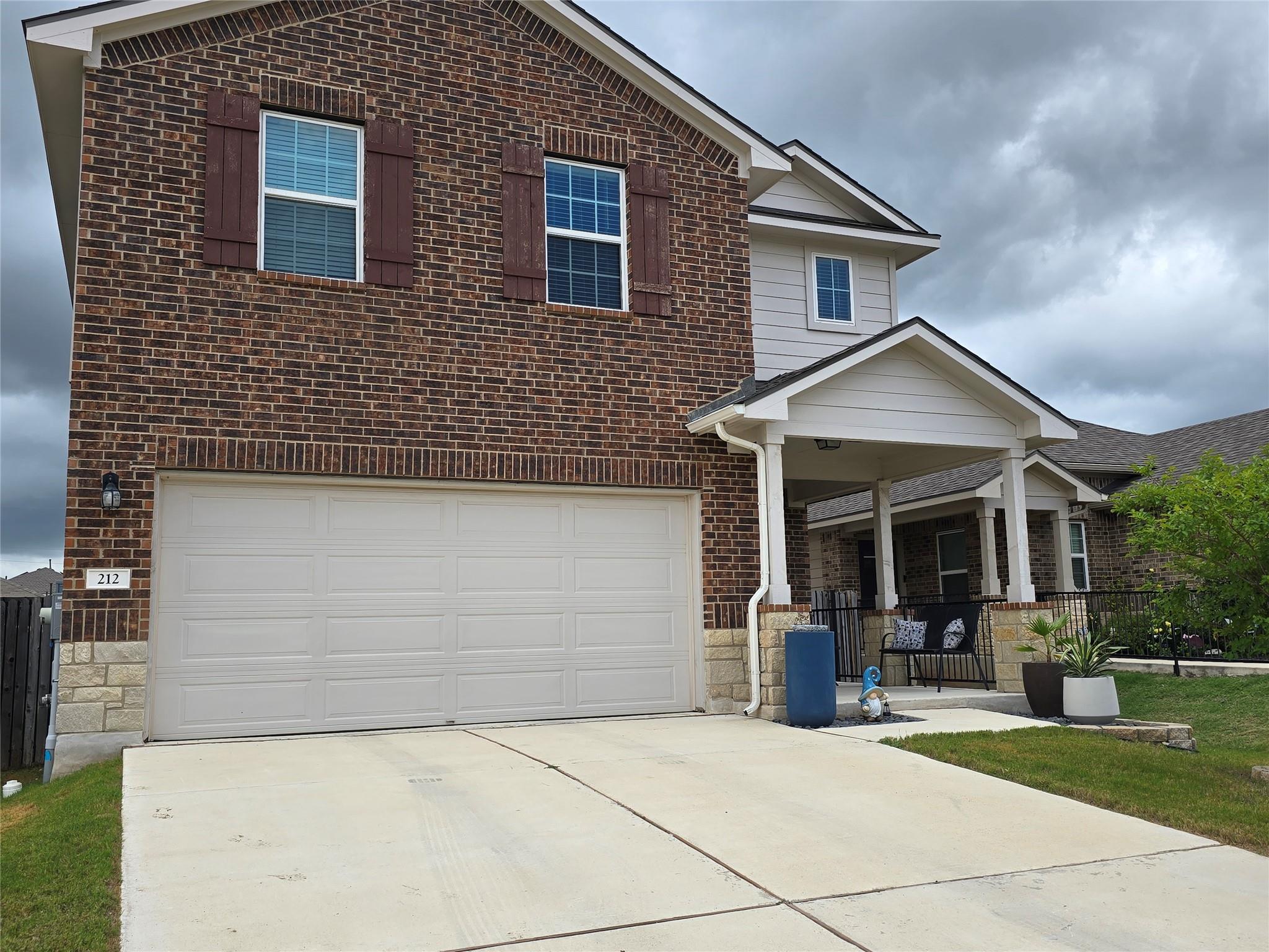 212 Yoakum, Leander, TX 78641 — photo 1