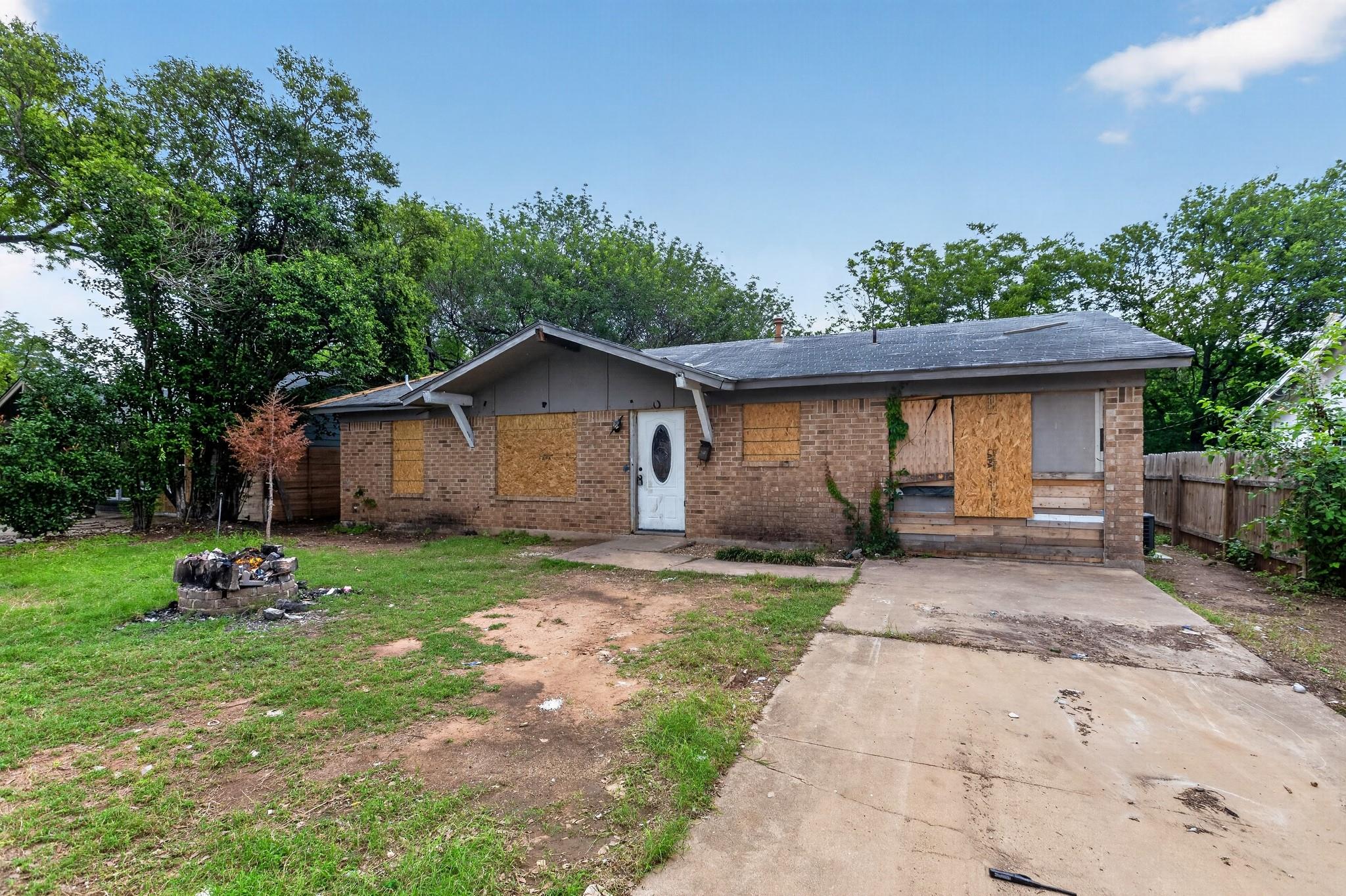 1003 Arthur Stiles, Austin, TX 78721 — photo 1