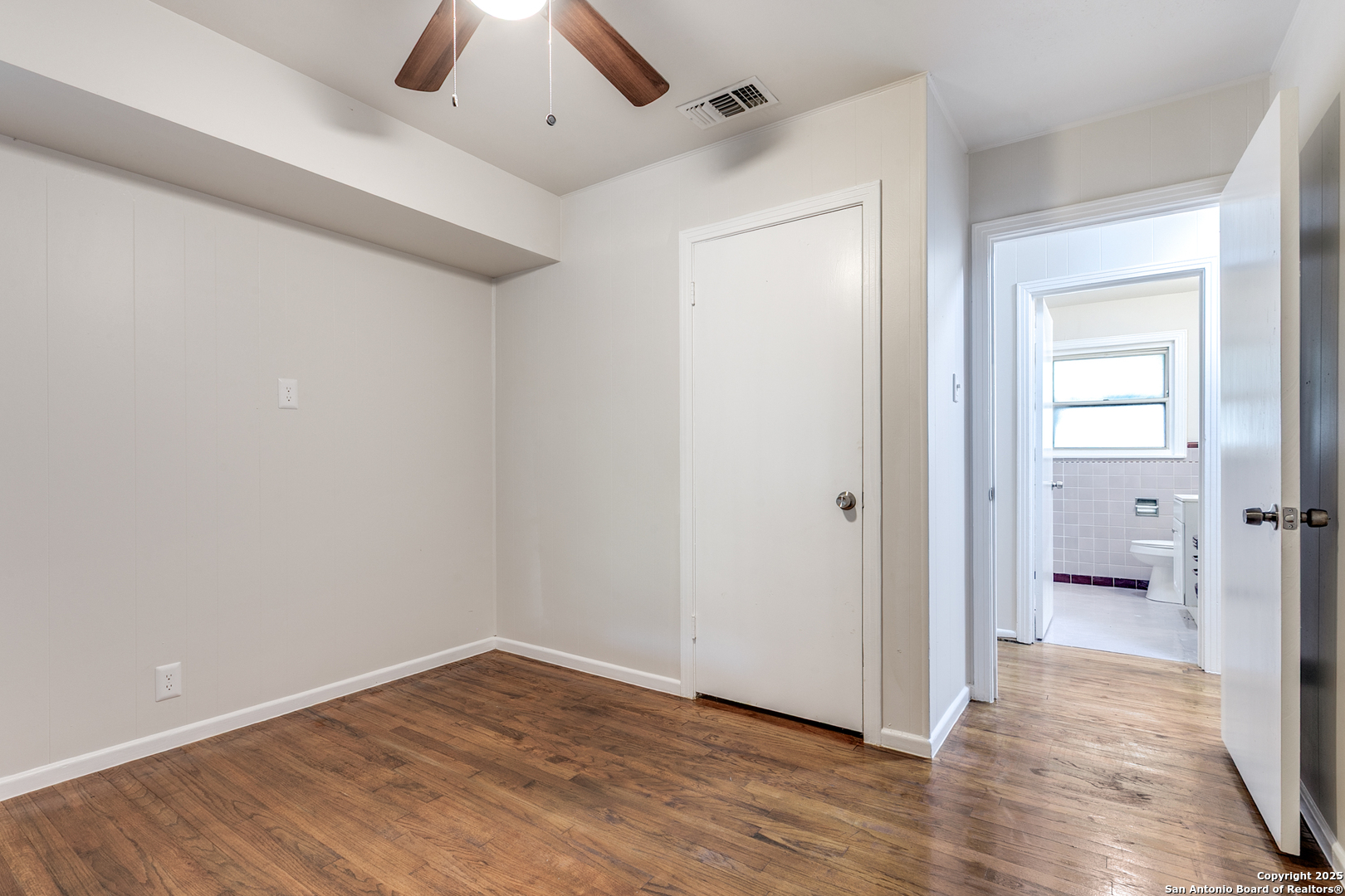 126 Addax, ,  78213 — photo 1