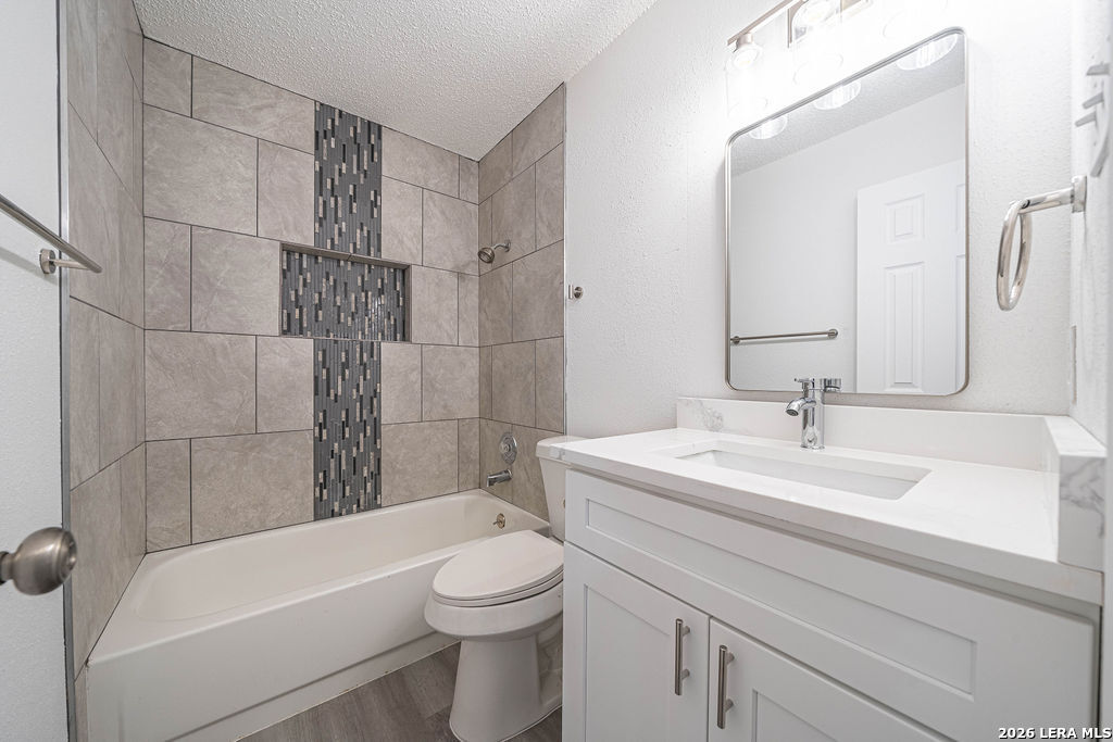 9131 Valley Ridge, ,  78250 — photo 1