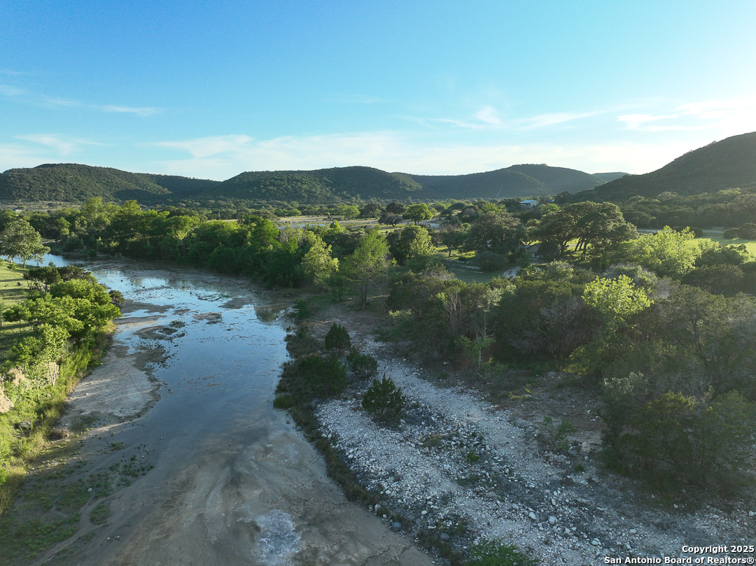 35298 FM 187, ,  78885 — photo 1