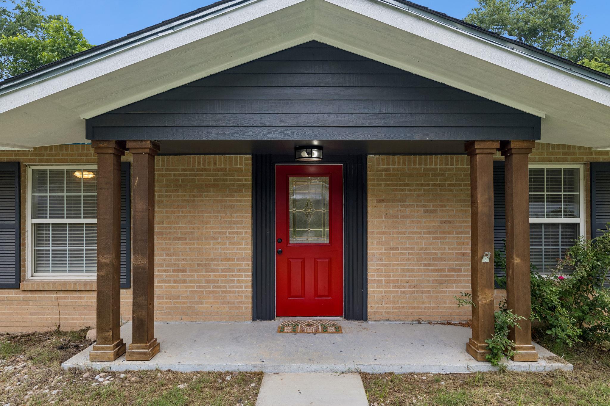 202 Tate, Burnet, TX 78611 — photo 1