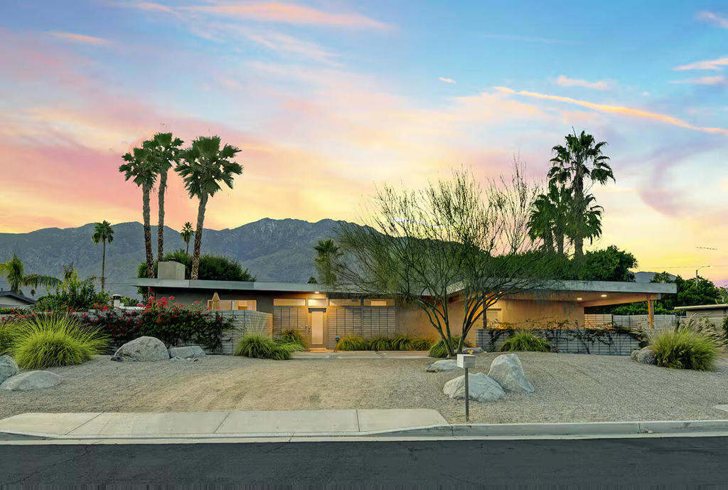 623 Desert Way, Palm Springs, CA 92264 — photo 1