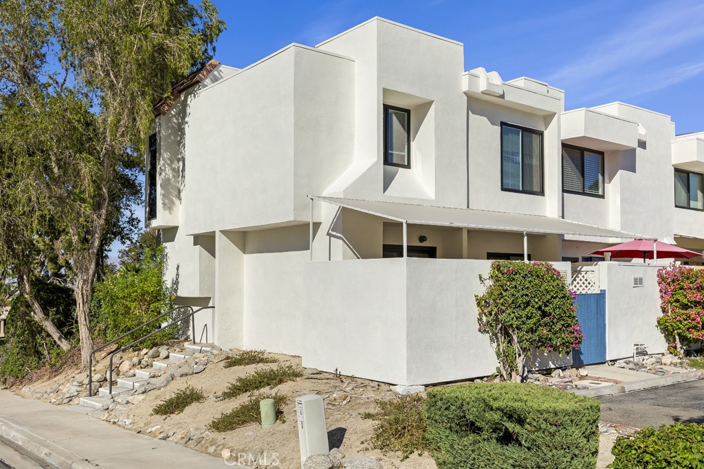 48652 Desert Flower Drive, Palm Desert, CA 92260 — photo 1