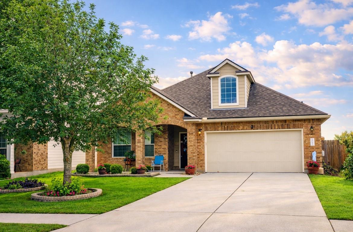 208 Birch, Kyle, TX 78640 — photo 1
