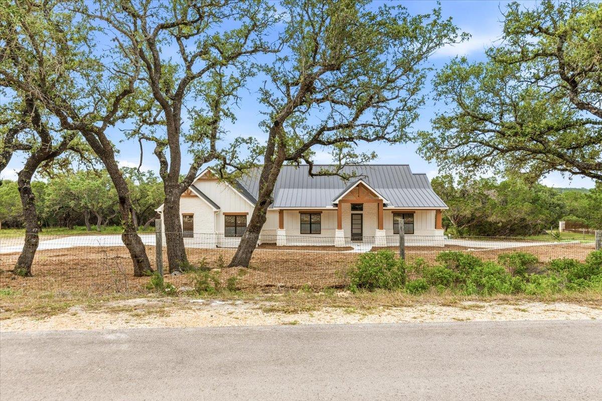 1744 Crossbow, Canyon Lake, TX 78133 — photo 1