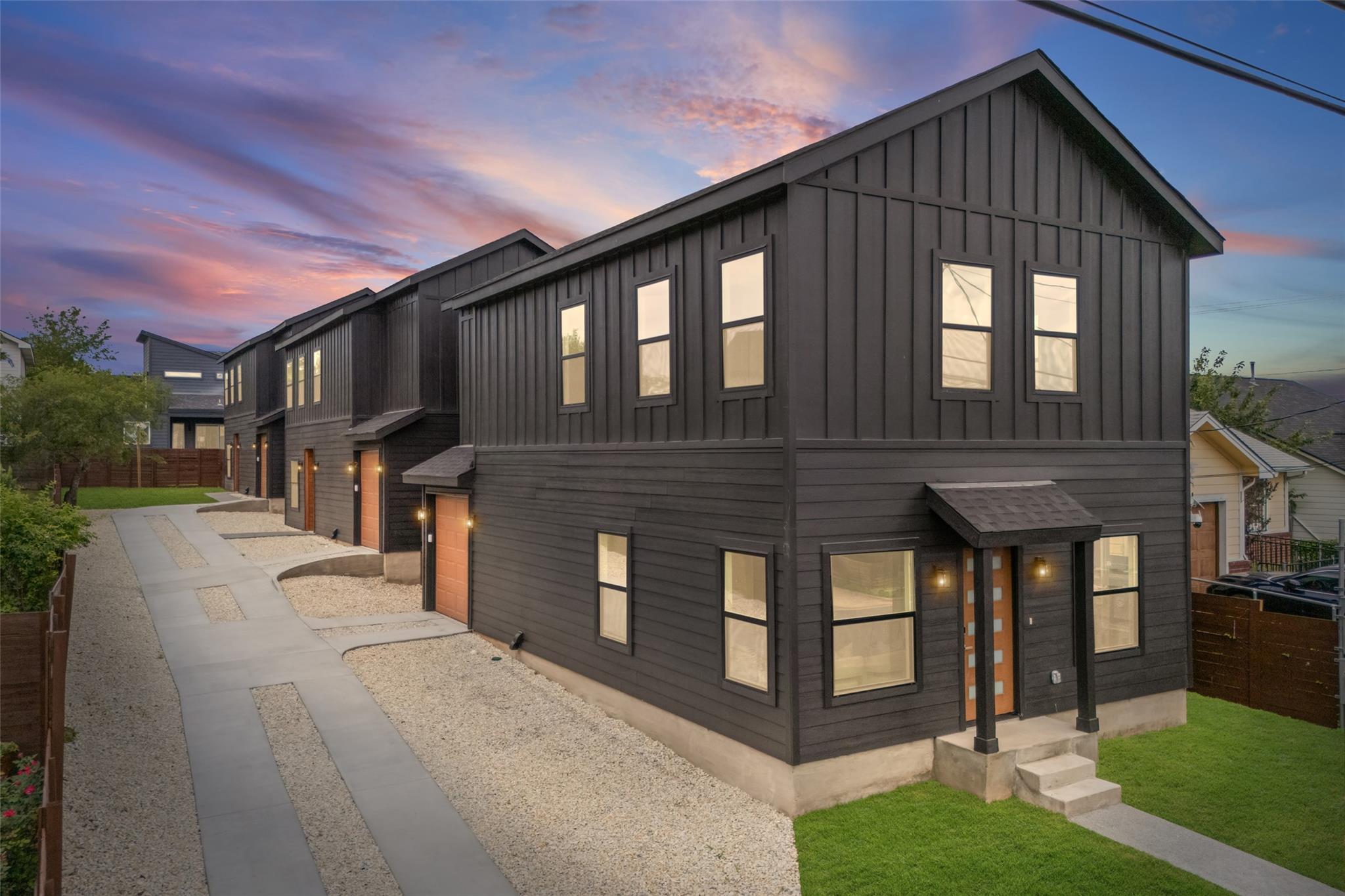 7310 Carver, Austin, TX 78752 — photo 1