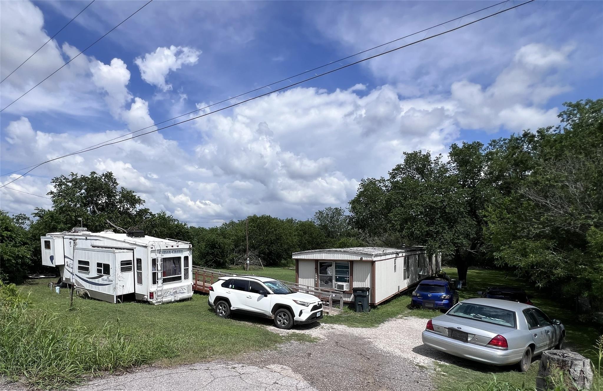 10001 Peterson, Del Valle, TX 78617 — photo 1