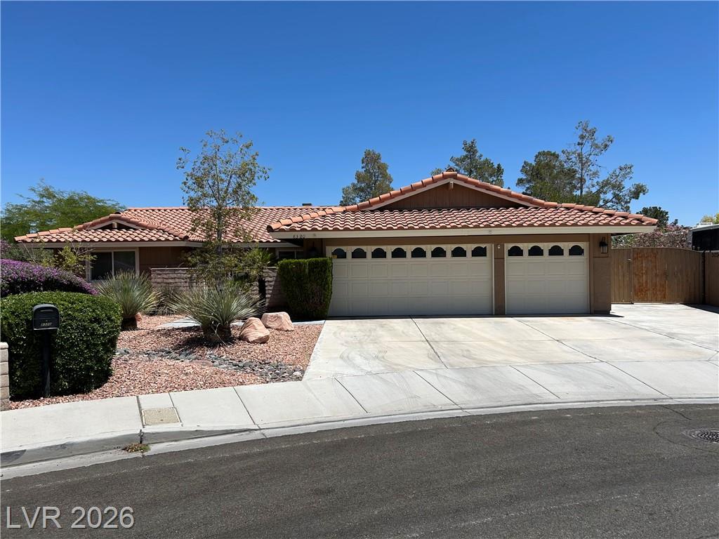 8320 West Eddy Stone Drive, Las Vegas, NV 89117 — photo 1