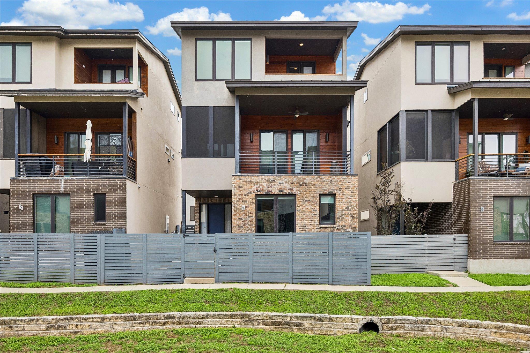 5006 Pecan Springs, Austin, TX 78723 — photo 1