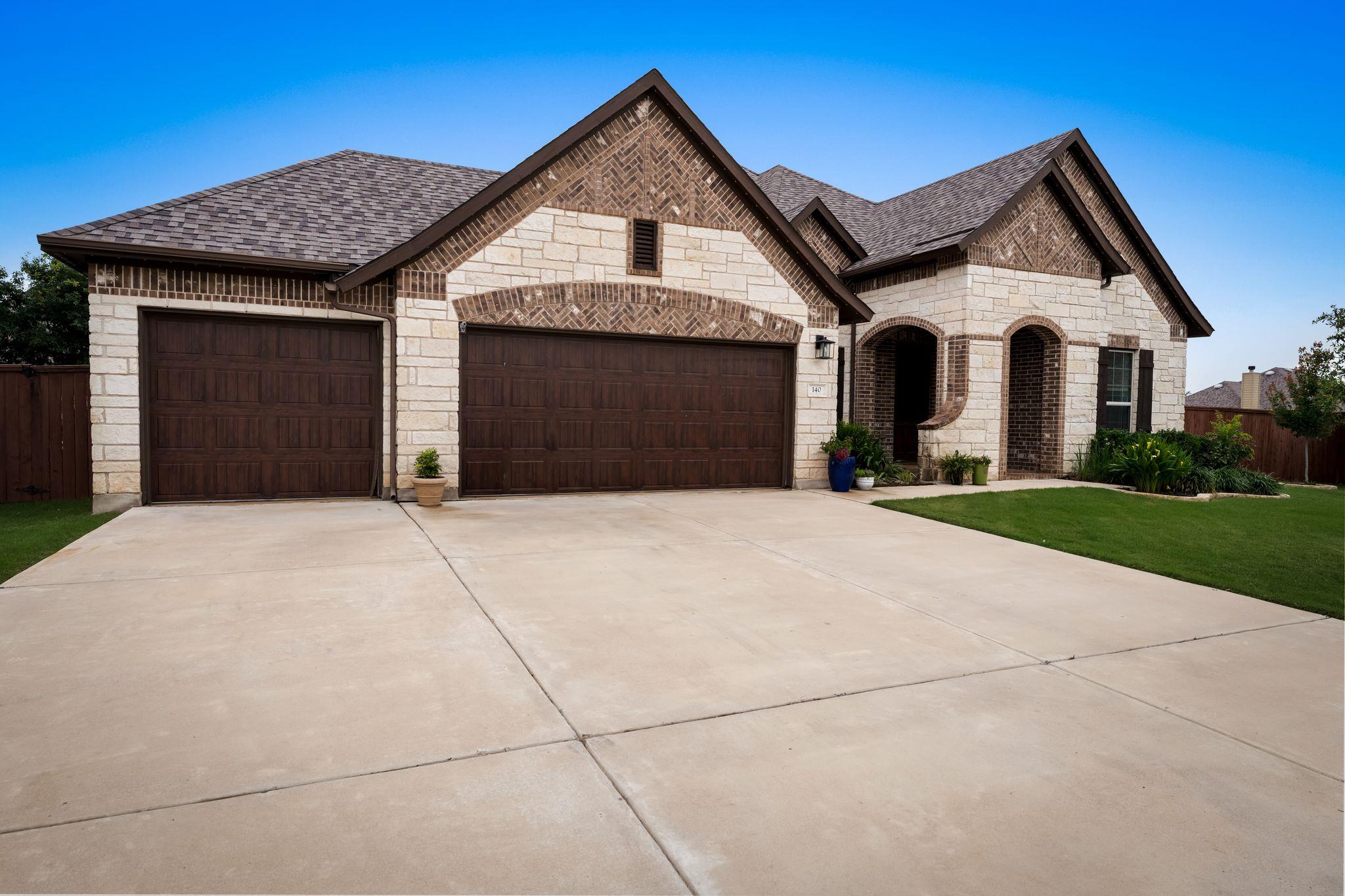 140 Waterloo, Georgetown, TX 78628 — photo 1