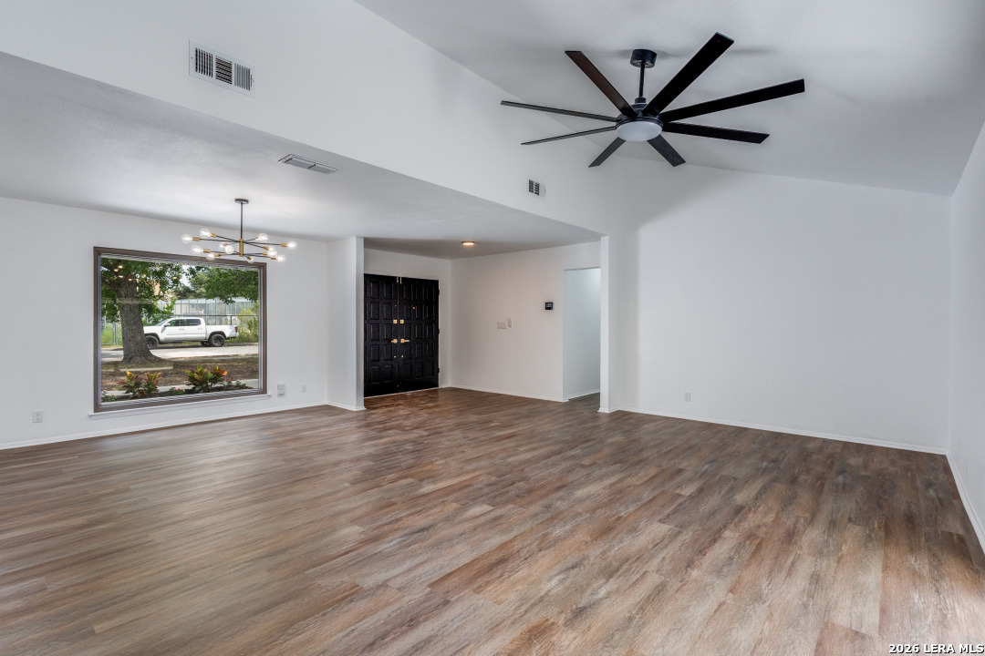 5118 GAWAIN DR, ,  78218 — photo 1