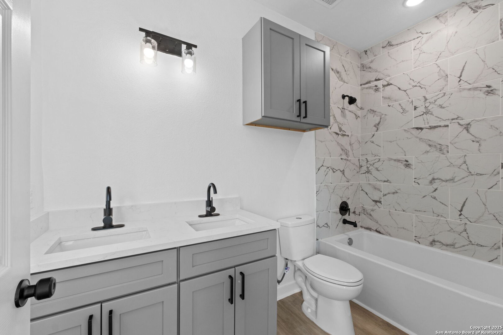 627 Olive St, #102, ,  78203 — photo 1