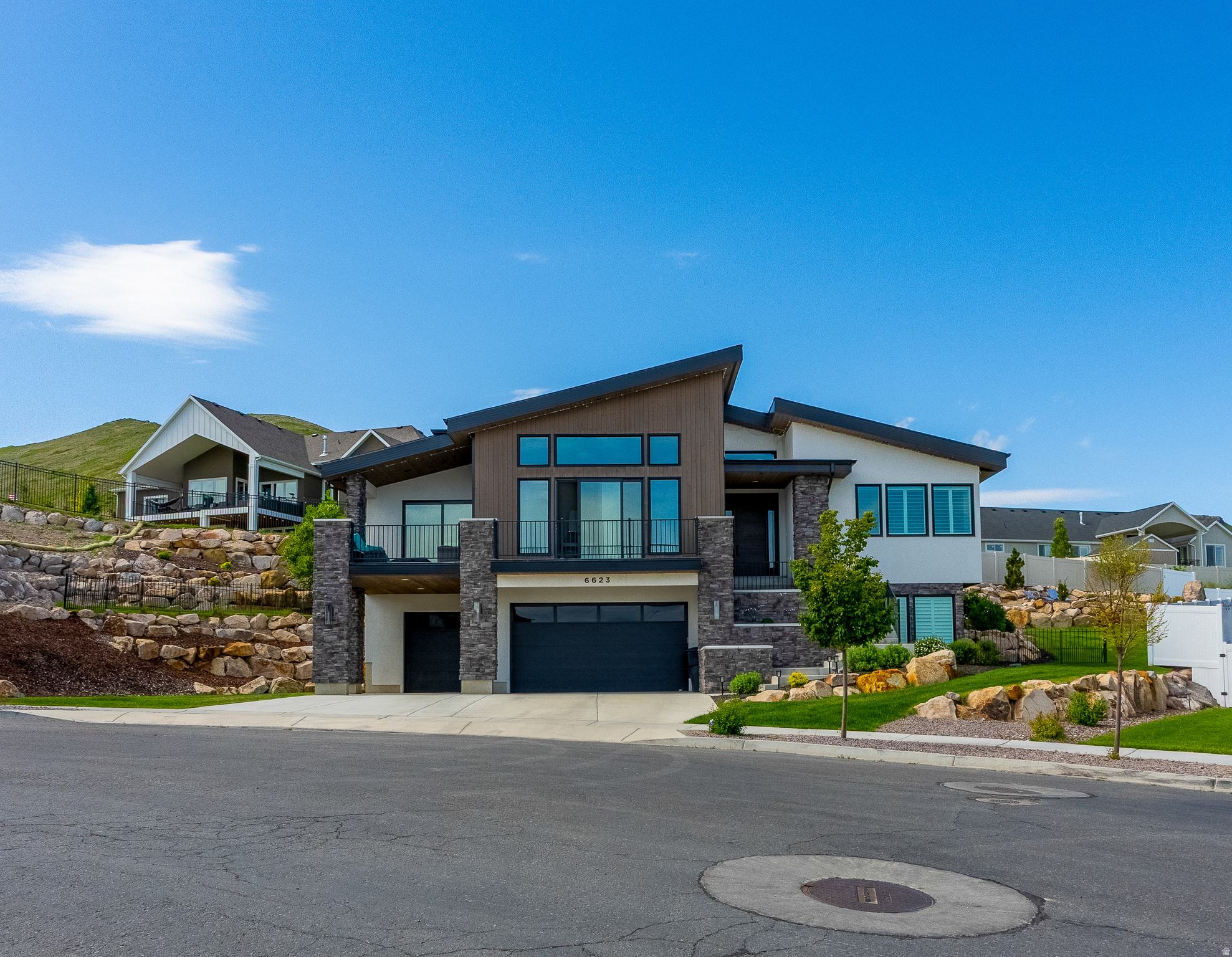 6623 W WYATT RUN DR, Herriman, UT 84096 — photo 1