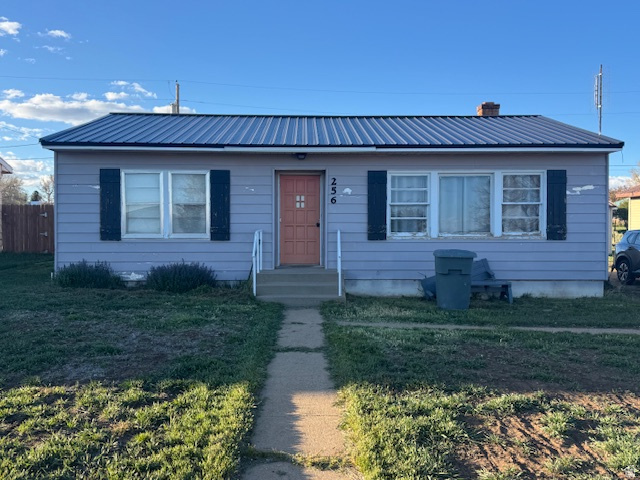 256 W URANIUM DR, Monticello, UT 84535 — photo 1