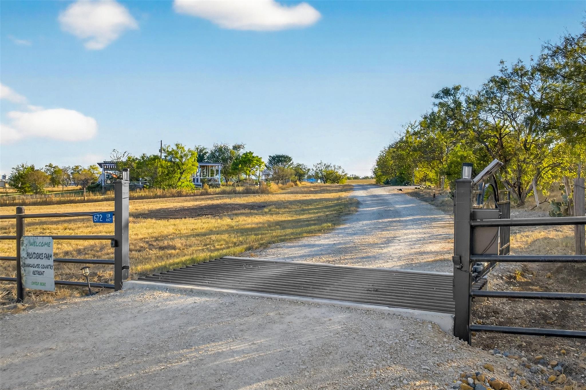 672 County Road 447, Waelder, TX 78959 — photo 1