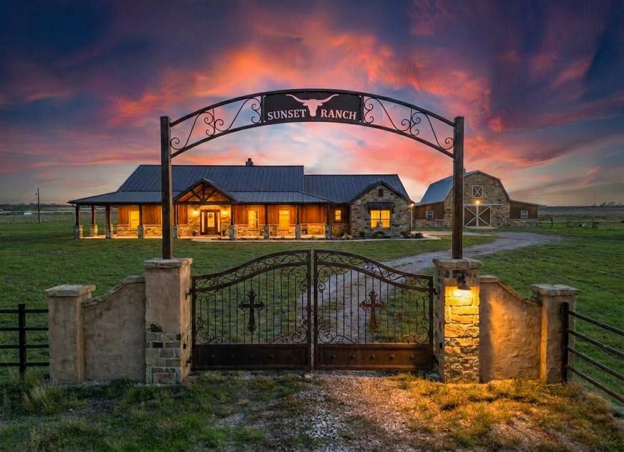 1557 Scull, San Marcos, TX 78666 — photo 1