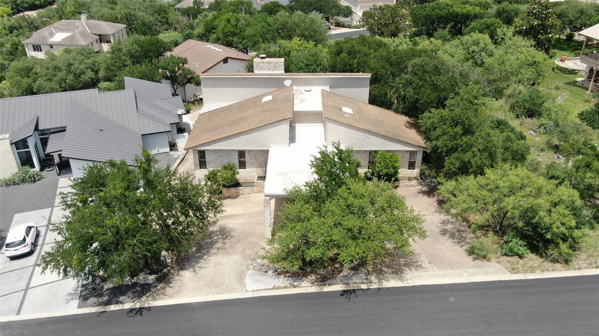 808 Ox Bow, Horseshoe Bay, TX 78657 — photo 1