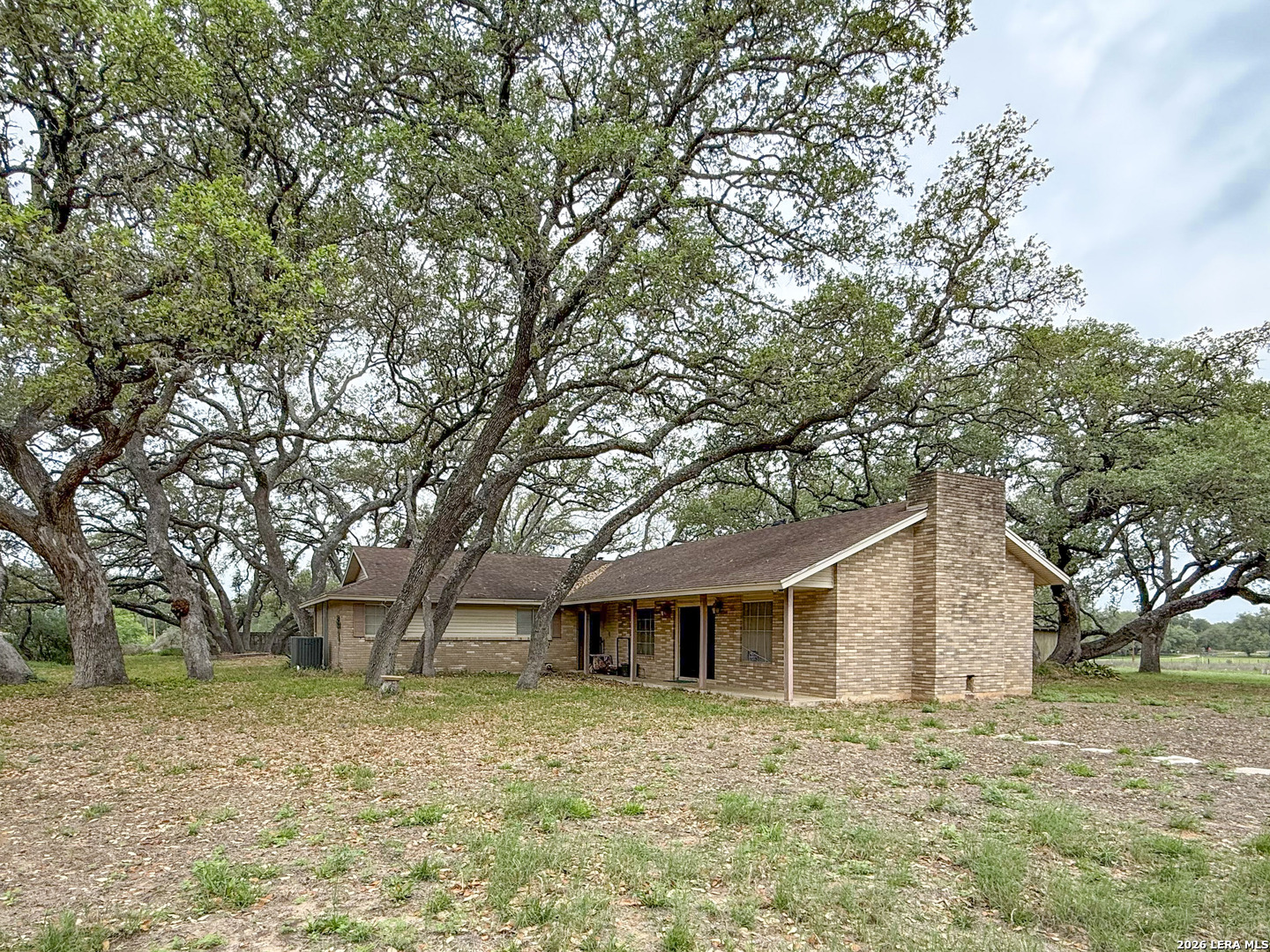 175 PRIVATE ROAD 7744, ,  78016 — photo 1