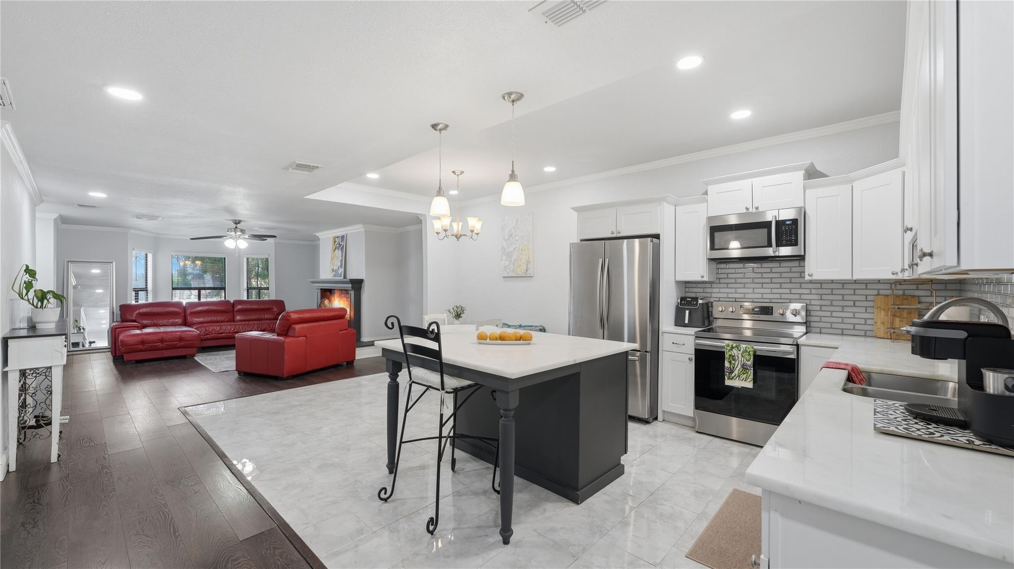 734 Summerwood, New Braunfels, TX 78130 — photo 1