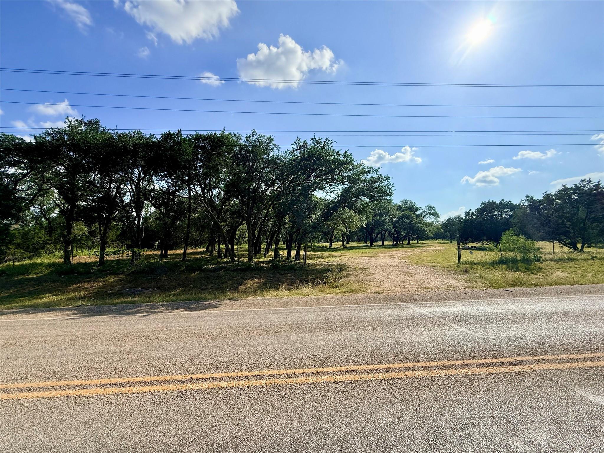 1435 Hilliard, San Marcos, TX 78666 — photo 1