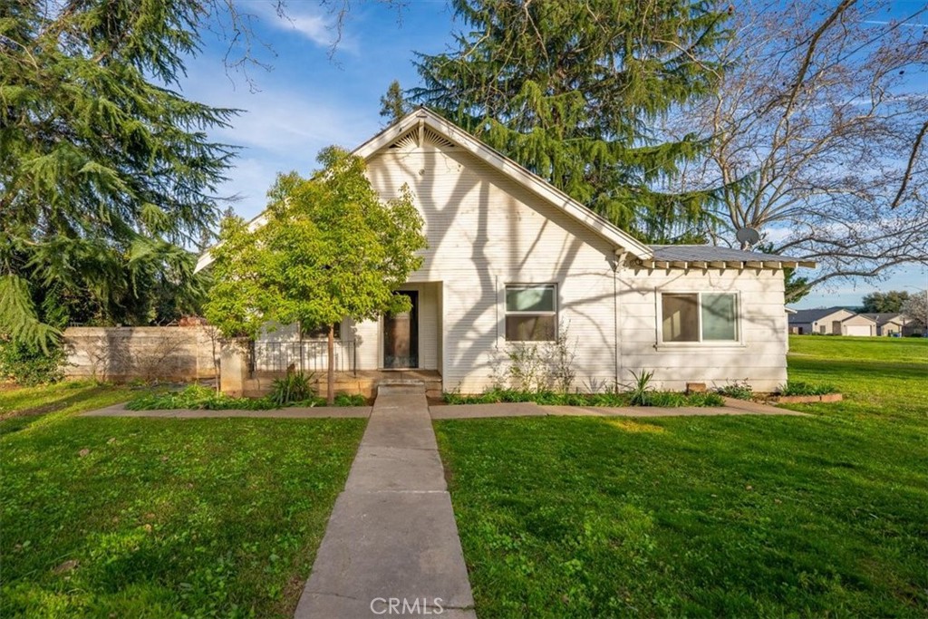 550 Bayles Avenue, Red Bluff, CA 96080 — photo 1
