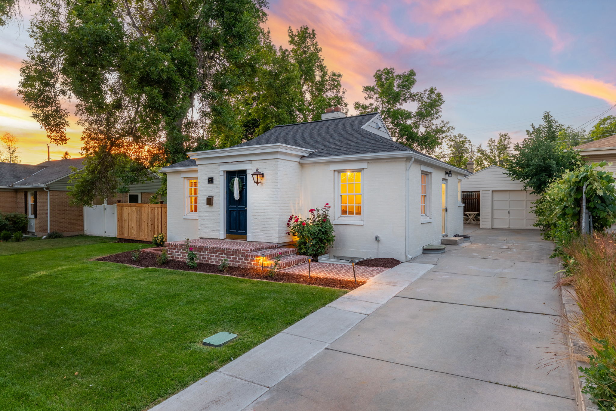 1947 E SYLVAN AVE, Salt Lake City, UT 84108 — photo 1