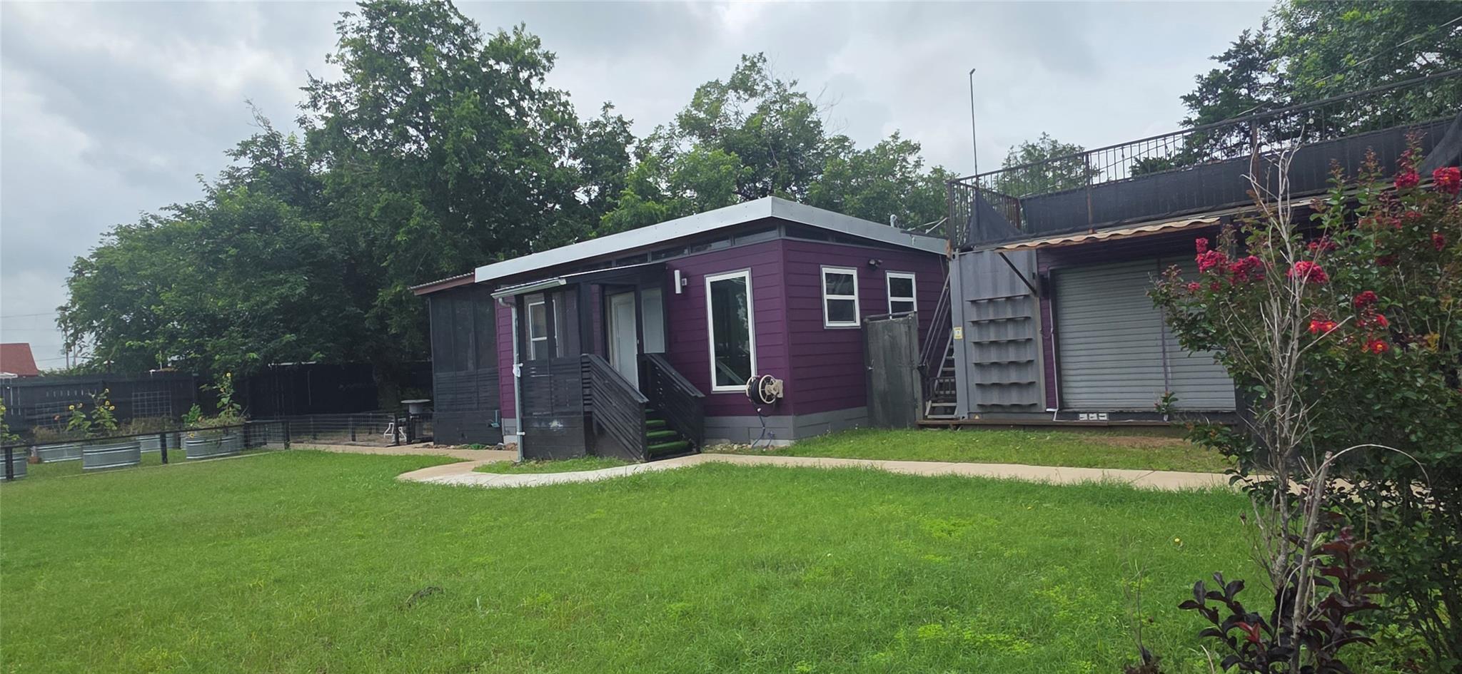 916 Main, Lockhart, TX 78644 — photo 1