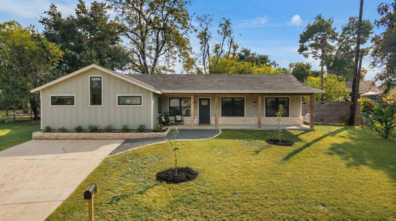 6703 Duquesne, Austin, TX 78723 — photo 1