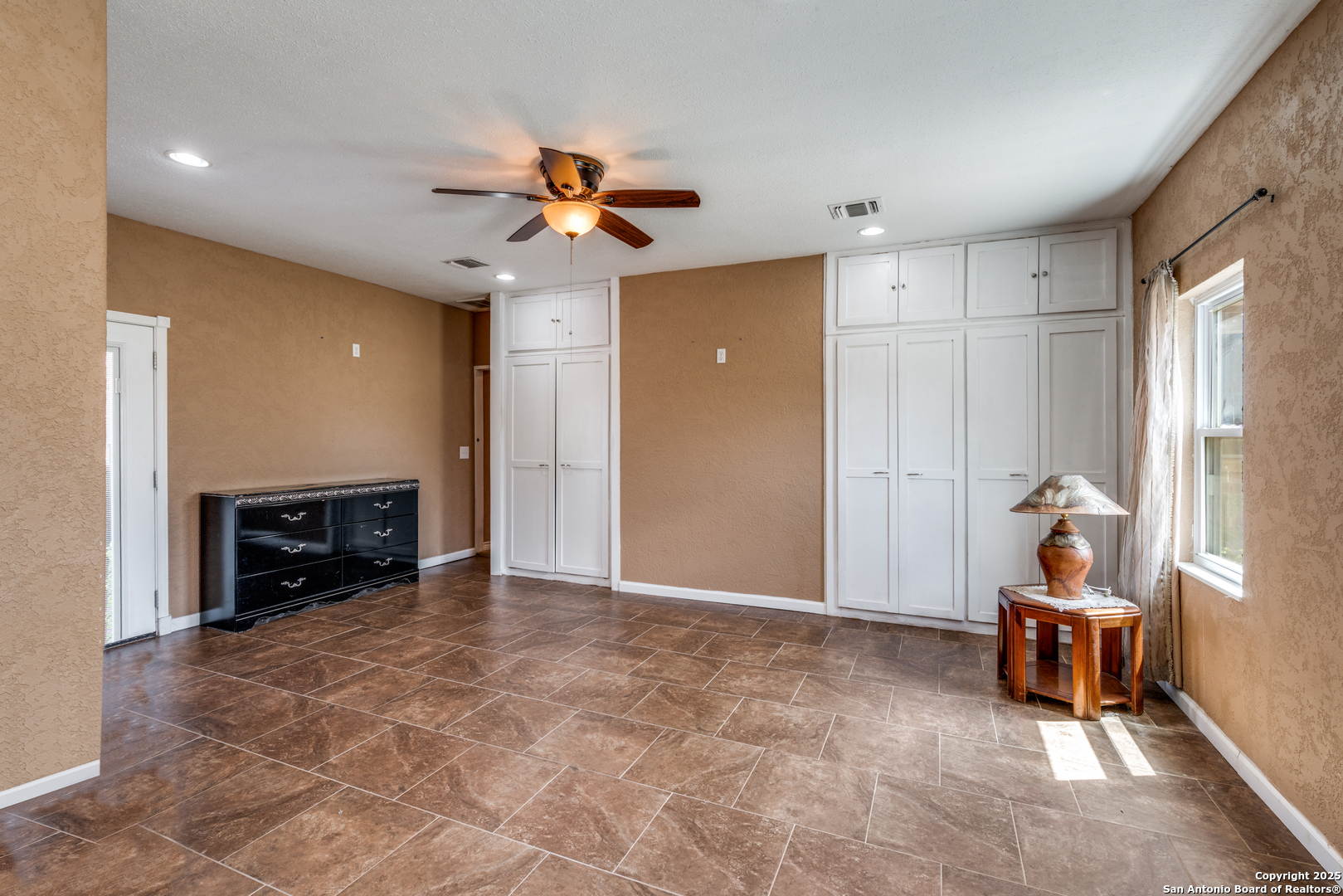 300 County Road 324, , 78101 — photo 1