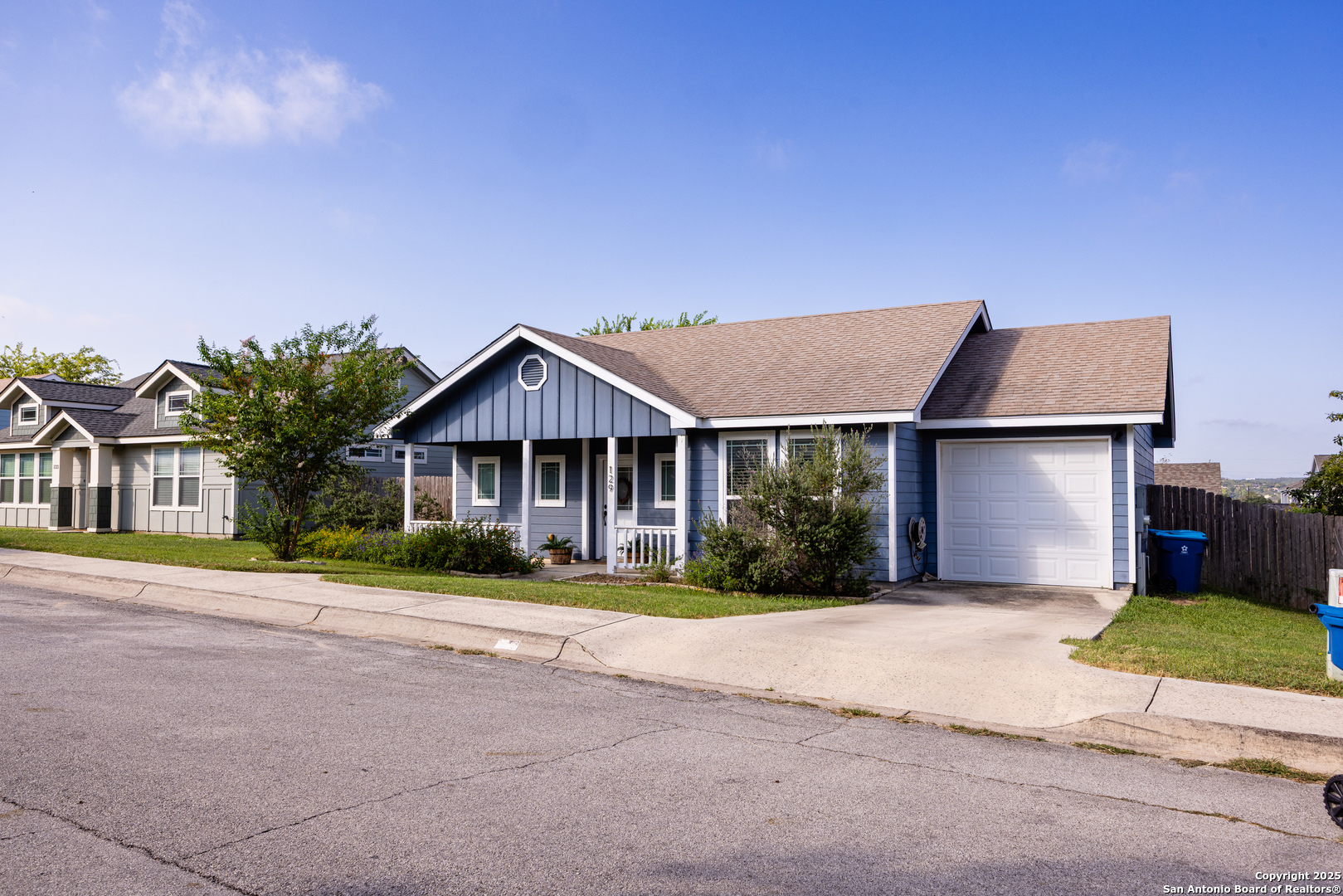 129 jasper, , 78028 — photo 1
