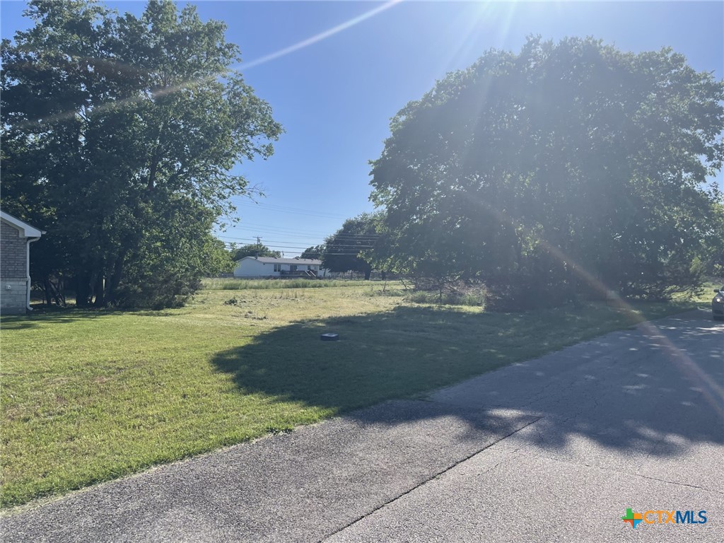 10 Buckskin Loop, Morgans Point Resort, TX 76513 — photo 1