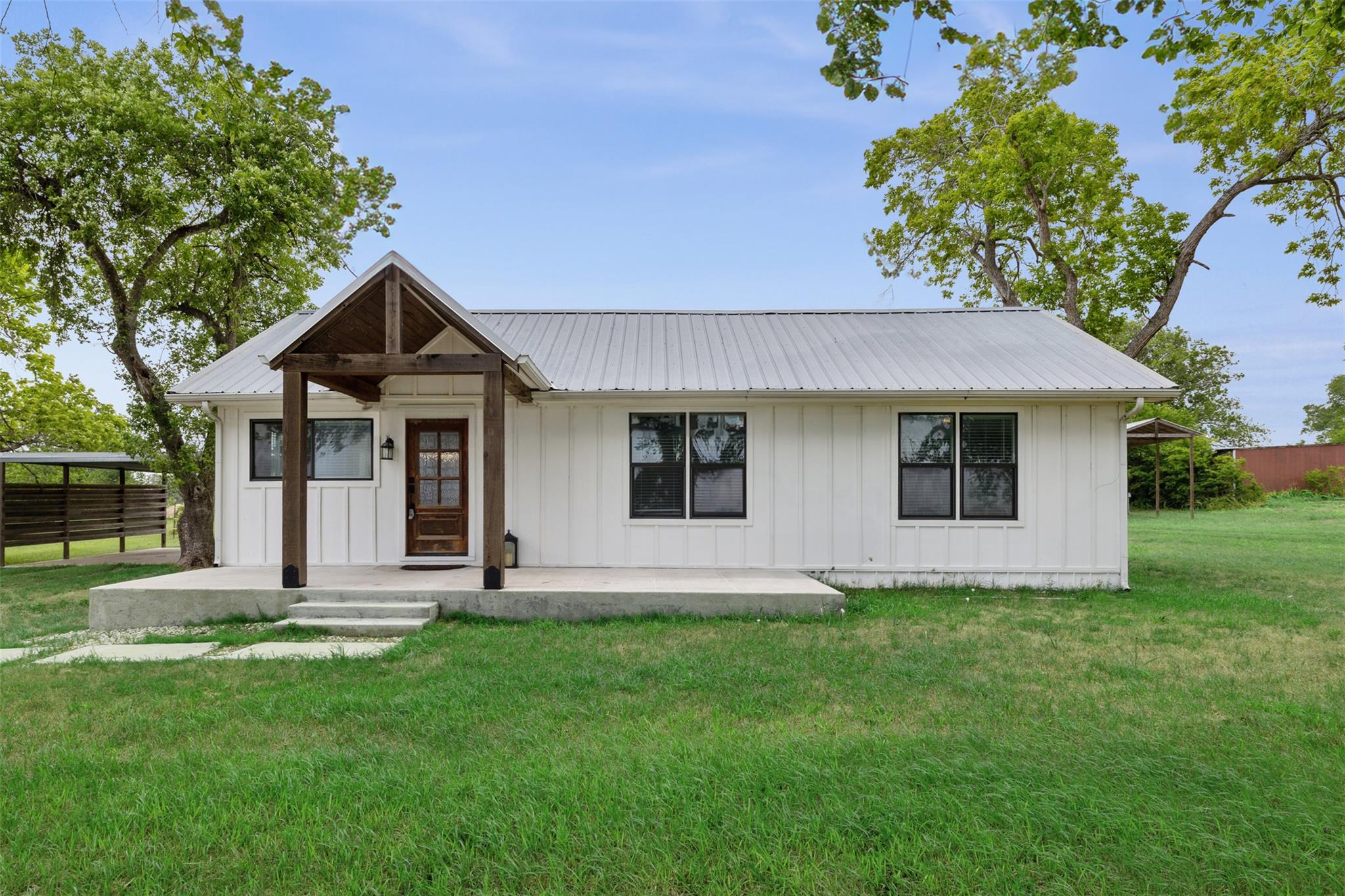 5530  US Highway 90a None W, Shiner, TX 77984 — photo 1