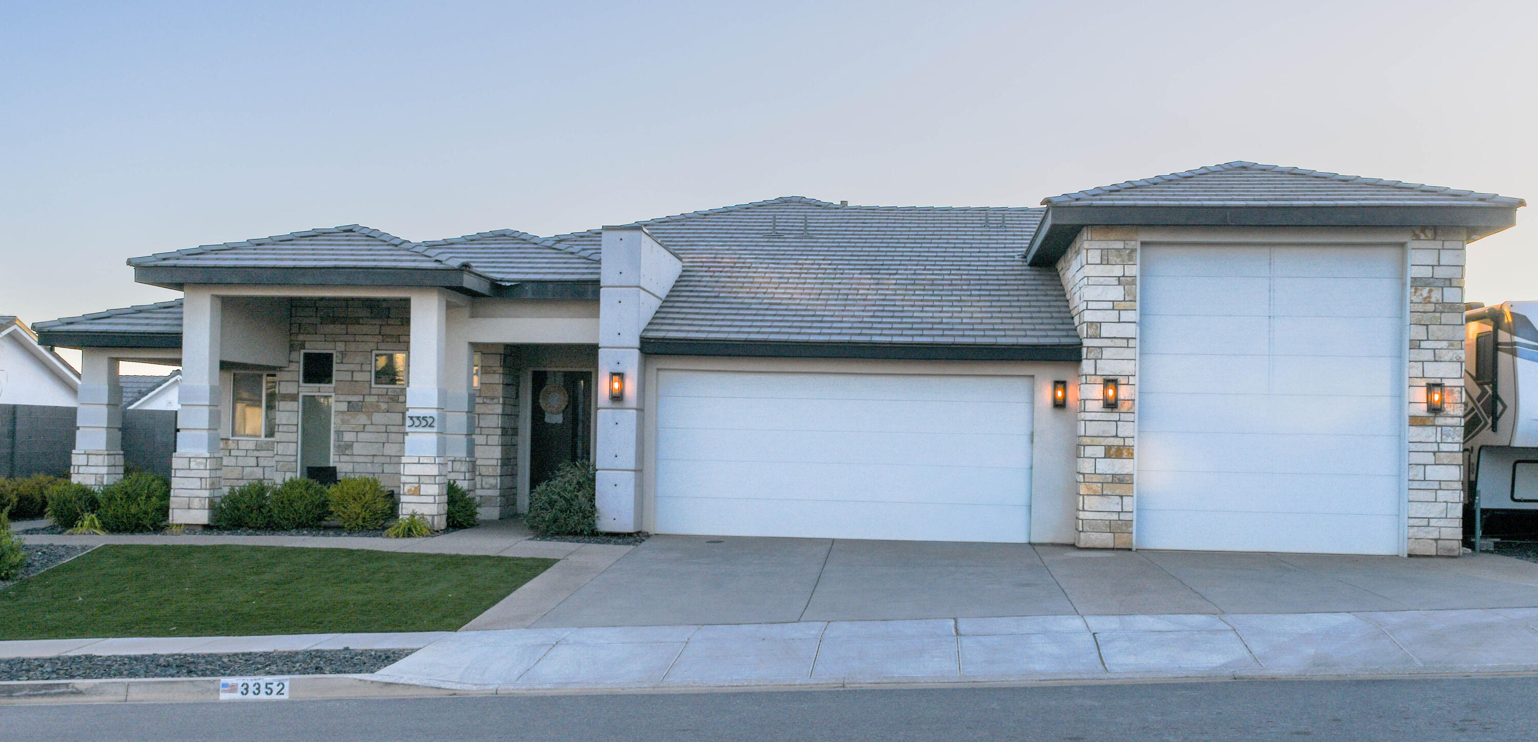 3352 S PECOS DR, Washington, UT 84780 — photo 1