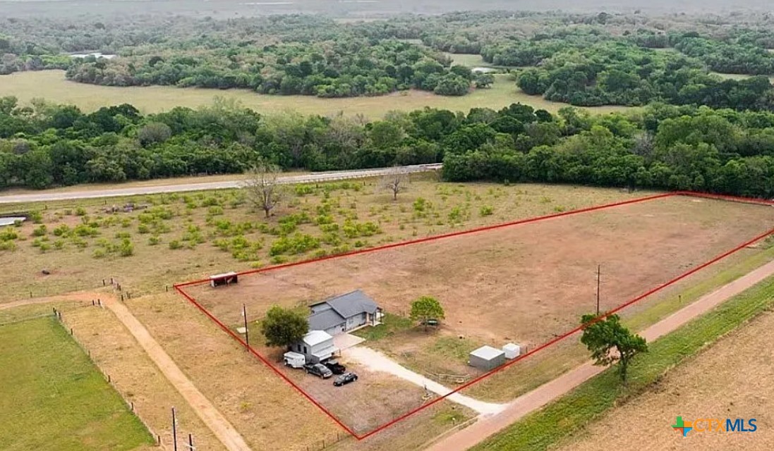 256 County Road 481, Gonzales, TX 78629 — photo 1