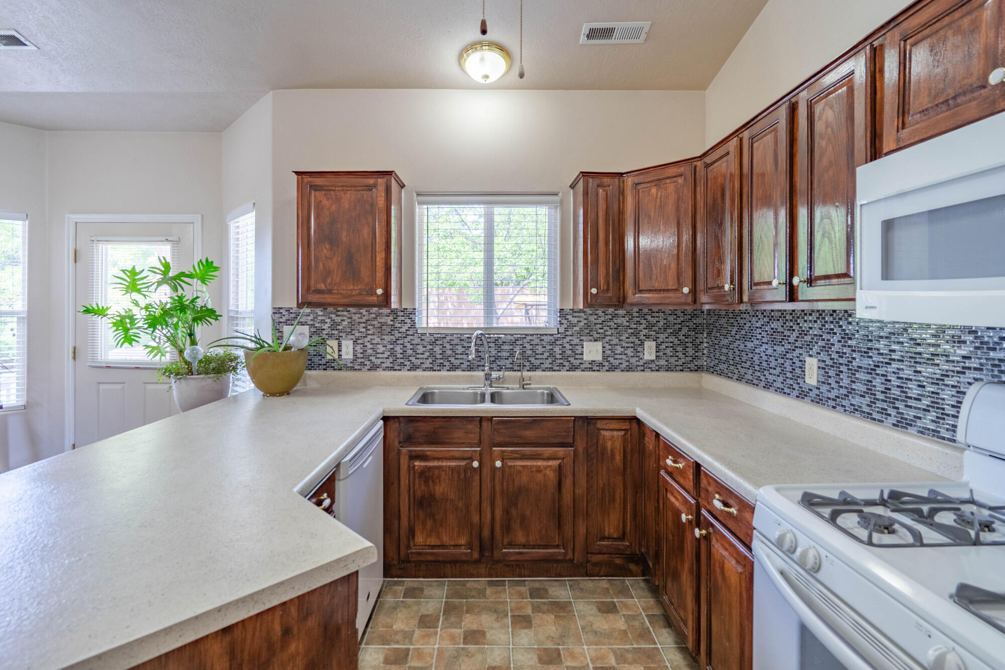 361 N 2660 E ST, St George, UT 84790 — photo 1