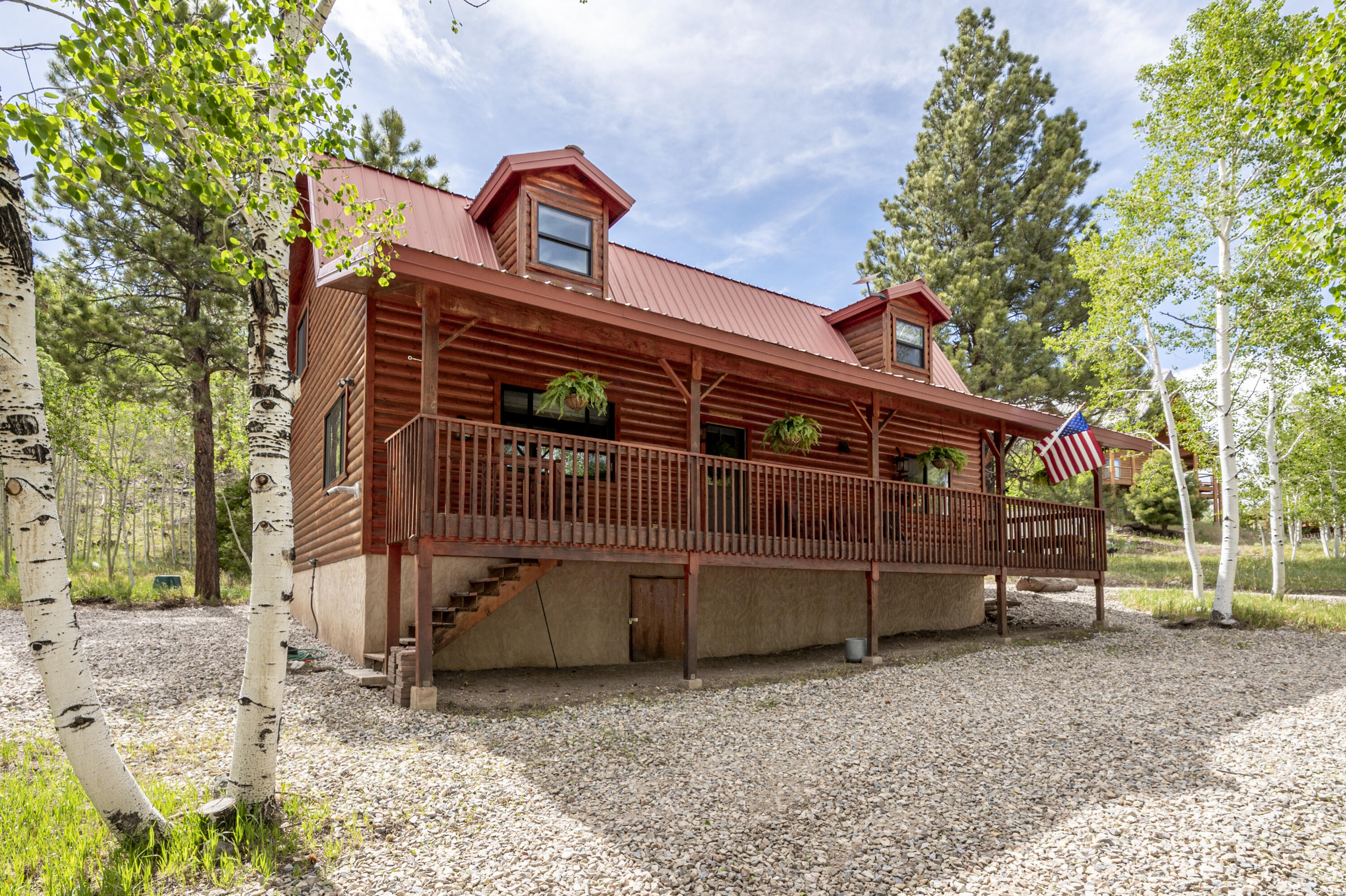 475 N Monika DR, Panguitch Lake, UT 84759