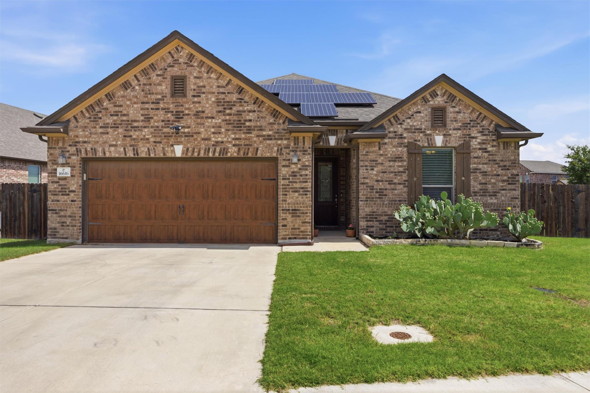 16616 Brogan Ln, Pflugerville, TX 78660 — photo 1