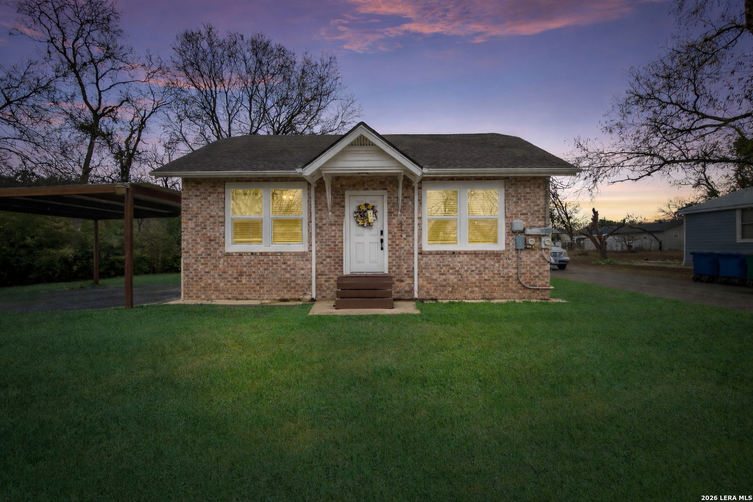 10436 MOUNTAIN VIEW DR, San Antonio, TX 78251 — photo 1