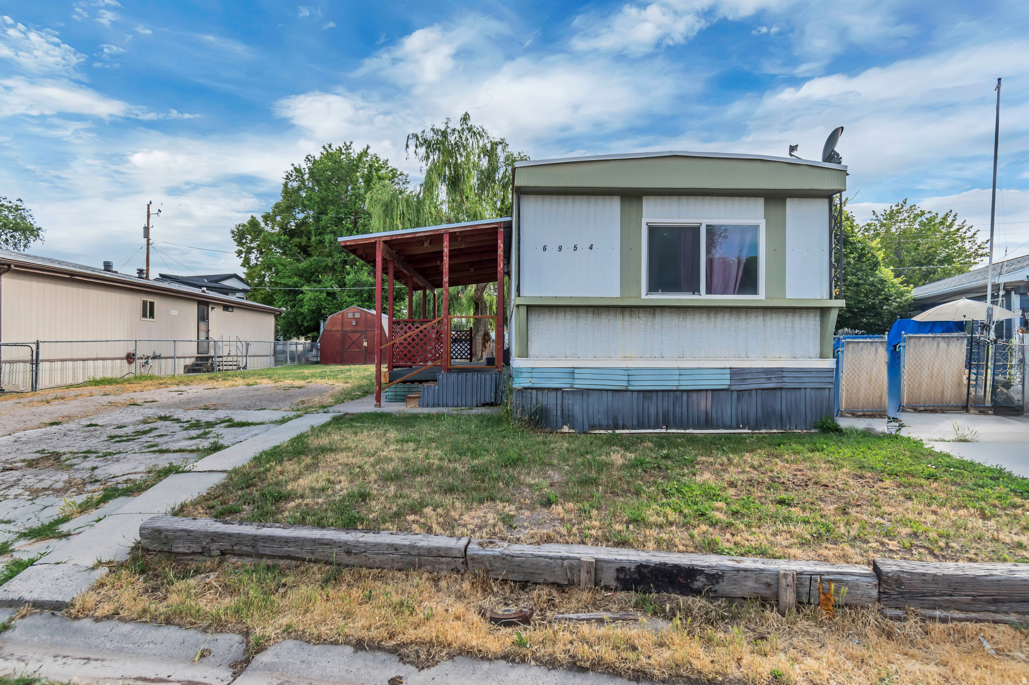6954 S FLAMINGO WAY, West Jordan, UT 84084 — photo 1