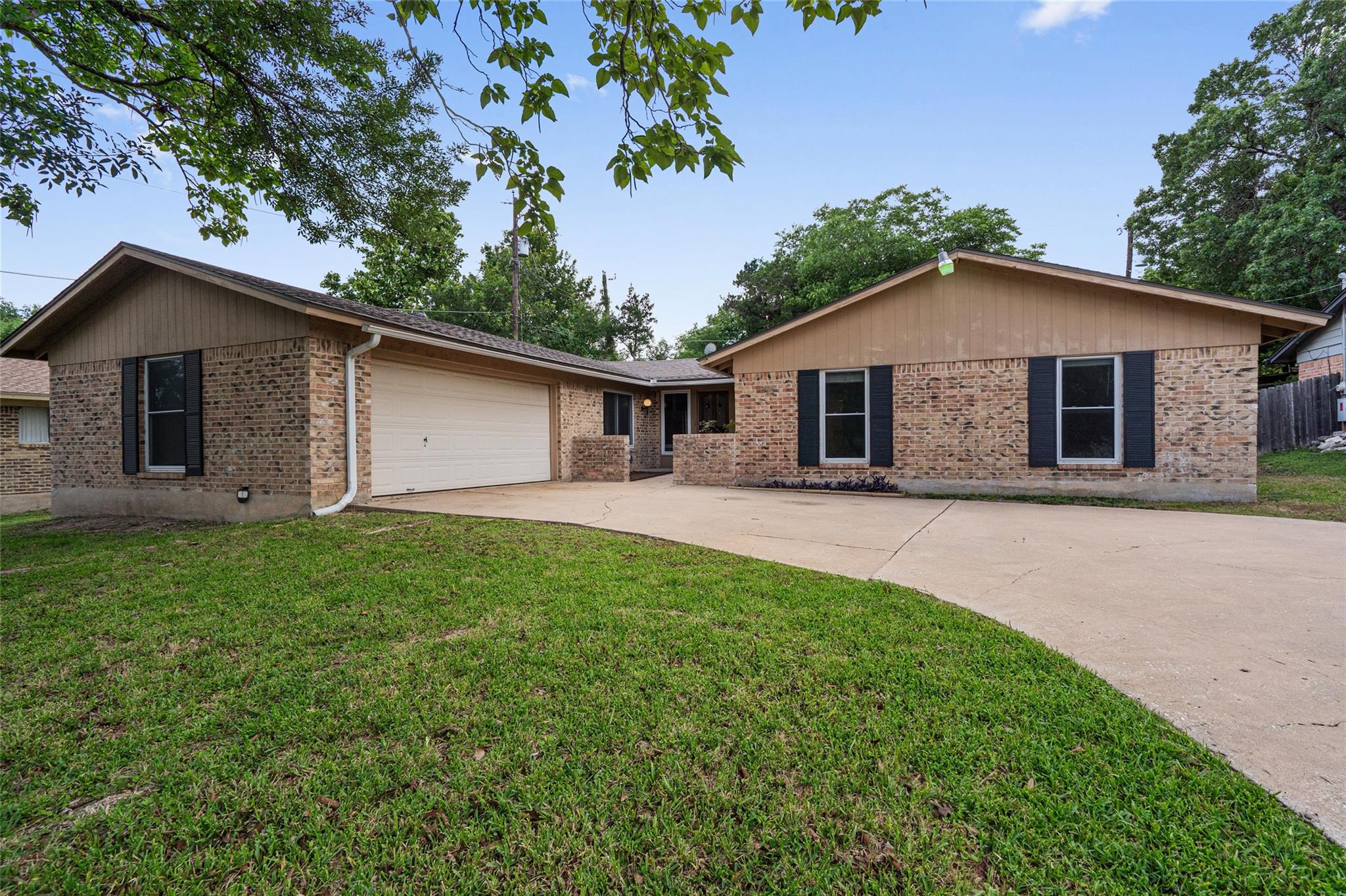 11306  April Dr, Austin, TX 78753 — photo 1