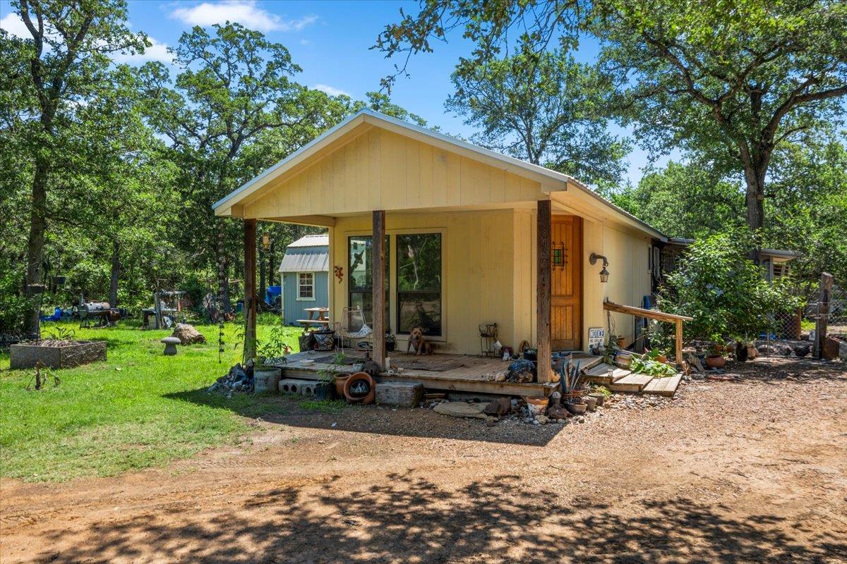 247 Pine Valley Loop, Smithville, TX 78957 — photo 1